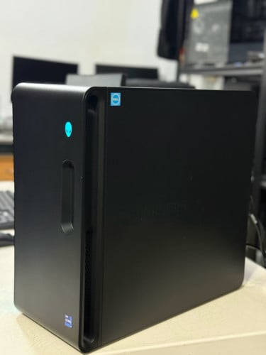 Dell Alienware Aurora R16