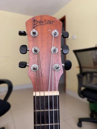 Guitar for sale
