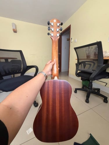 Guitar for sale