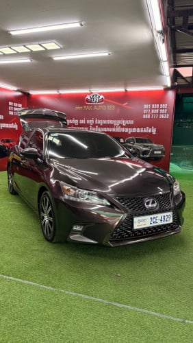 Leuxs CT200H ឆ្នាំ​ 2013 ប្រភេទឡាន​ស្អាត​ អត់បុក​ តម្លៃ​. 17800$ ចចារ💵