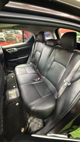 Leuxs CT200H ឆ្នាំ​ 2013 ប្រភេទឡាន​ស្អាត​ អត់បុក​ តម្លៃ​. 17800$ ចចារ💵
