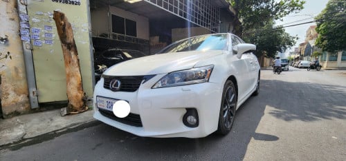 LEXUS CT 200H. 011 full 17800