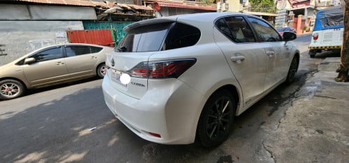 LEXUS CT 200H. 011 full 17800