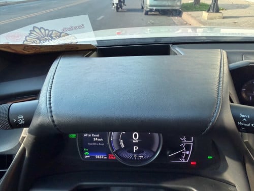 Lexus es300h year 2019 49000$