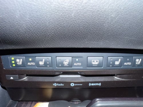Lexus es300h year 2019 49000$
