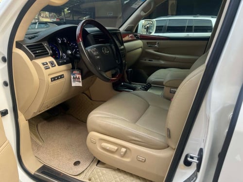 LX570 2009 ឡើង 2015 គ្រឿងសុីនទាំងអស់ 49900$ ធានាថ្មីខ្លាំង ម្ចាស់ដើមផ្ទាល់