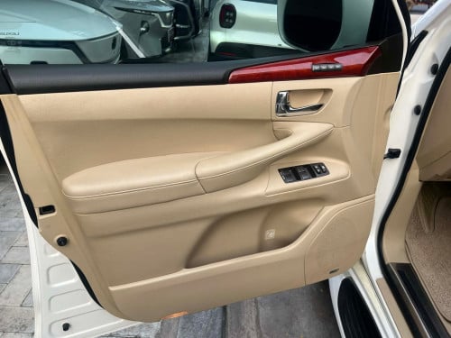 LX570 2009 ឡើង 2015 គ្រឿងសុីនទាំងអស់ 49900$ ធានាថ្មីខ្លាំង ម្ចាស់ដើមផ្ទាល់