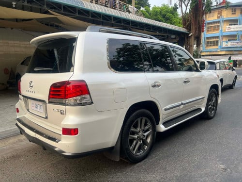 LX570 2009 ឡើង 2015 គ្រឿងសុីនទាំងអស់ 49900$ ធានាថ្មីខ្លាំង ម្ចាស់ដើមផ្ទាល់
