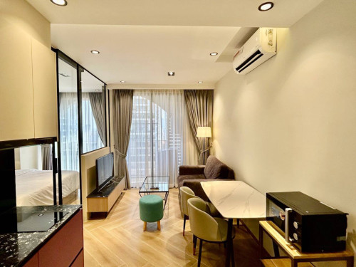 Modern 1-Bedroom for Rent in BKK1 | Prime Location
