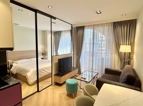 Modern 1-Bedroom for Rent in BKK1 | Prime Location