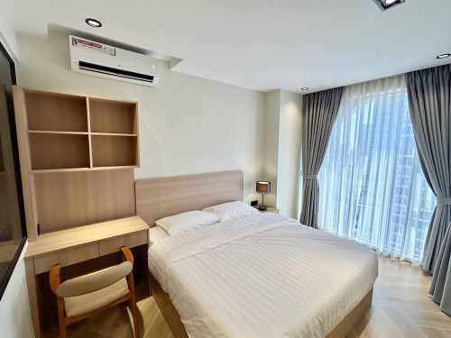 Modern 1-Bedroom for Rent in BKK1 | Prime Location
