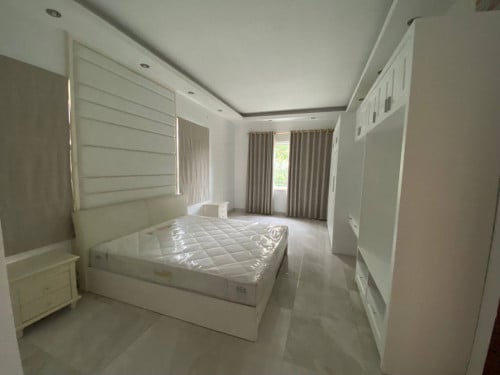 Single Villa for Rent In Tonle Bassac, safe and quiet compound
