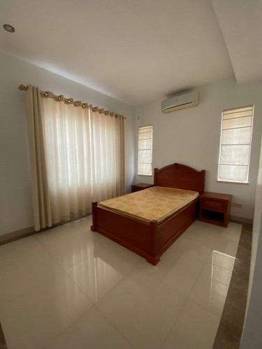 Single Villa for Rent In Tonle Bassac, safe and quiet compound