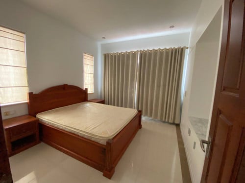 Single Villa for Rent In Tonle Bassac, safe and quiet compound