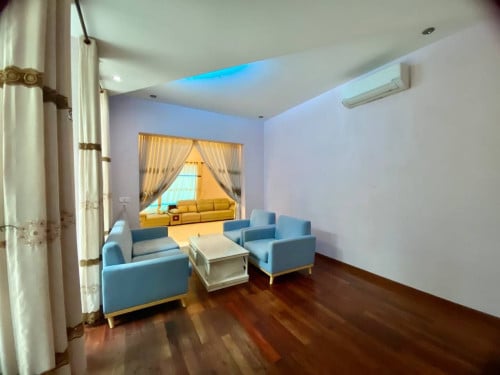 Single Villa for Rent In Tonle Bassac, safe and quiet compound