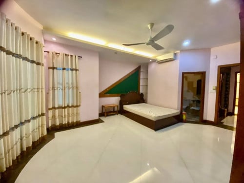 Single Villa for Rent In Tonle Bassac, safe and quiet compound