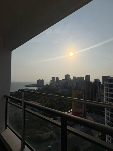 Starbay building 3 #2 26th floor for rent