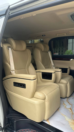 Toyota Alphard 015 Up 020 V4 ឡានស្អាត 44500$ចចារ