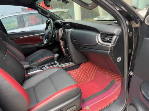 TOYOTA FORTUNER MODELLISTA 2025