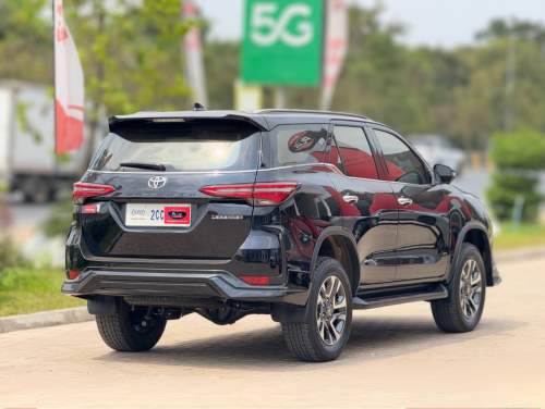 TOYOTA FORTUNER MODELLISTA 2025