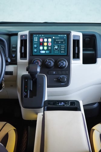 Toyota Hiace VIP SEATS 2024 Used 3000km