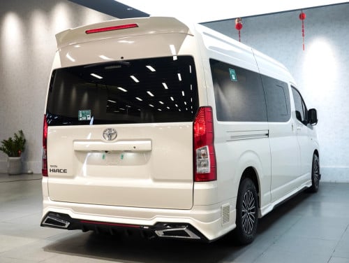 Toyota Hiace VIP SEATS 2024 Used 3000km