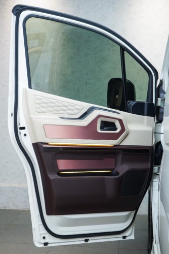 Toyota Hiace VIP SEATS 2024 Used 3000km