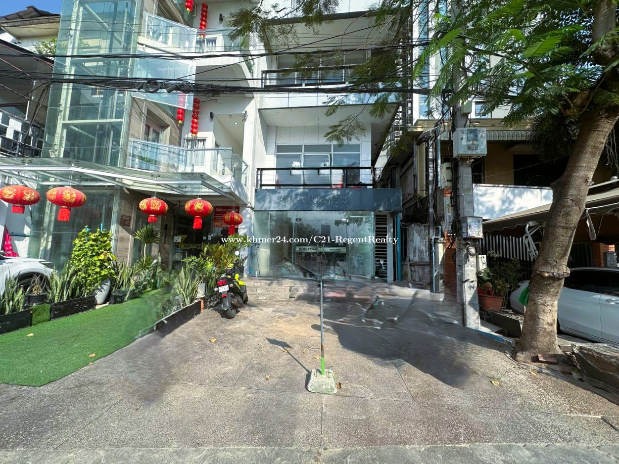 Prime Shophouse for Rent in Daun Penh โ Great for Business & Living