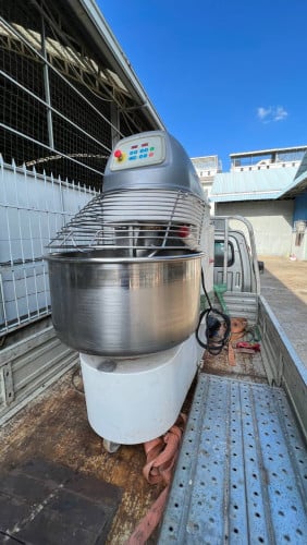 ឧបករណ៍លាយរាងជារង្វង់ Bongard 150 E. Spiral mixer Bongard 150 E