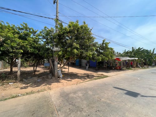 ដីលក់បន្ទាន់
