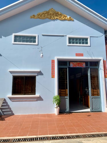 ផ្ទះលក់ជិតសាលាប៉ូលីស