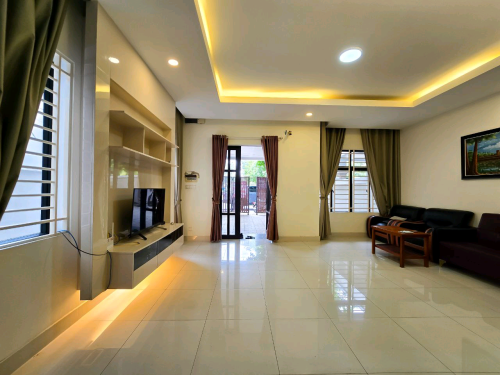 ផ្ទះវីឡាភ្លោះAសម្រាប់លក់នៅក្នុង បុរីប៉េងហួត60m