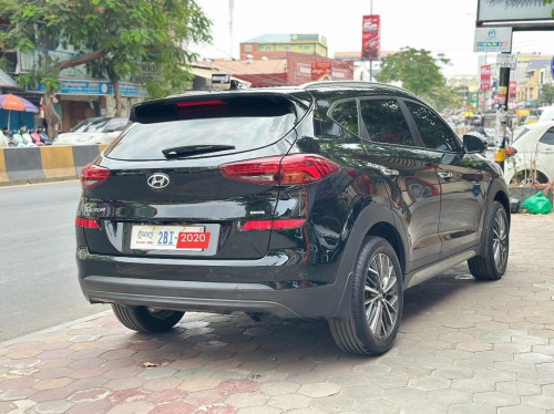 លក់ឡានម្ចាស់ដេីមHyundai Tucson 2020