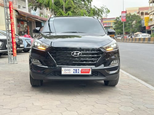 លក់ឡានម្ចាស់ដេីមHyundai Tucson 2020