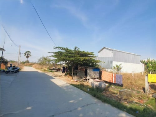 ๐ฆHouse Available for Urgent Sale at a Special Price (Negotiable).
