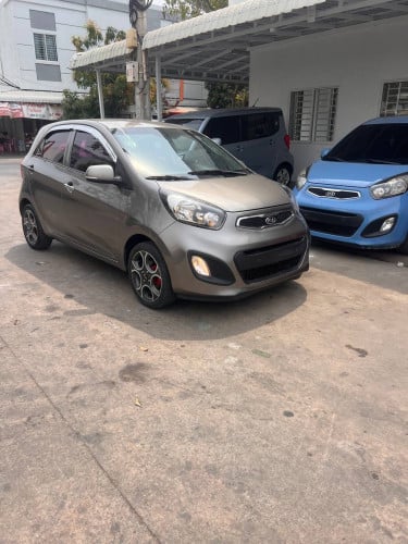 🦅ស្តុកថ្មី: KIA MORNING 2012 ស្មាតឃី Gasoline ⛽️