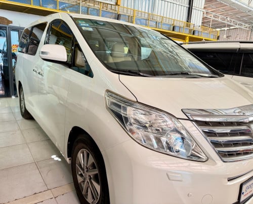 2015 Toyota Alphard (ឆ្វេងសុីន) អារ៉ាប់