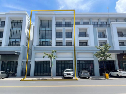 2ShopHouse លក់បន្ទាន់ក្នុងបុរី ជីបម៉ុង លែនម៉ាក 271