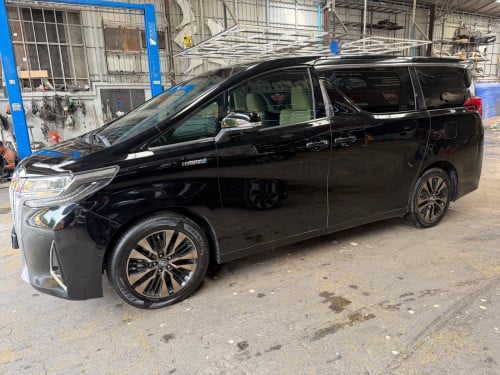 Alphard 2017 Hybrid Upgrade 2021