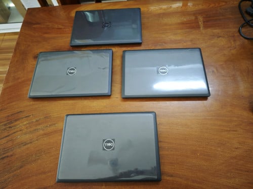 Dell Latitude 3420  i7-1165/16GB/256GB/14"/Win11 Pro Licensed.