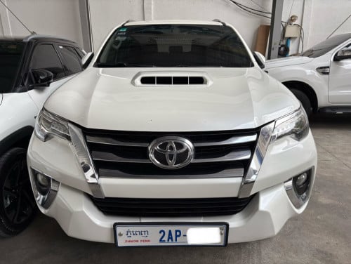 Fortuner 2017 ថ្នាំ​ស៊ីន​មួយ​ជុំ​ មហាថ្មី​