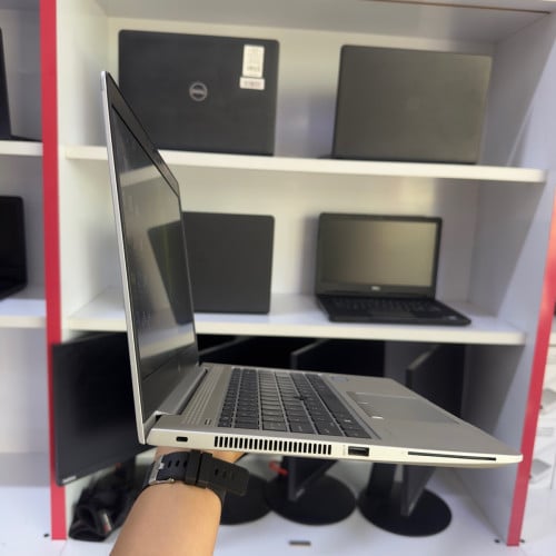 HP elitebook 840 G5