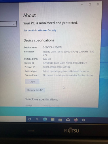 Hp i7 8th ram8G ssd512G