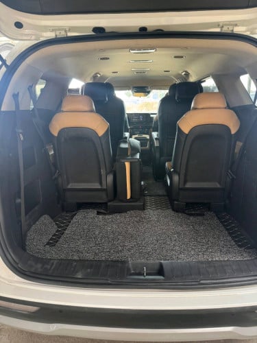 KIA CARNIVAL 021សាំងVIP freeឡៃសឹន7កៅអី