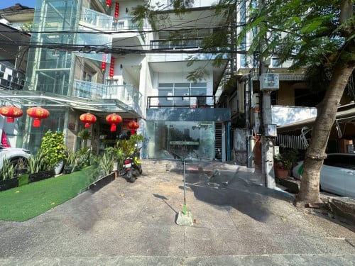 Prime Shophouse for Rent in Daun Penh — Great for Business & Living