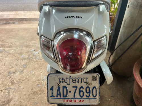 Scoopy 2019 ស្អាតអេម