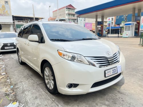 Sienna XLE Fullពេញ 011 ឡានស្អាតម្ចាស់ដើម