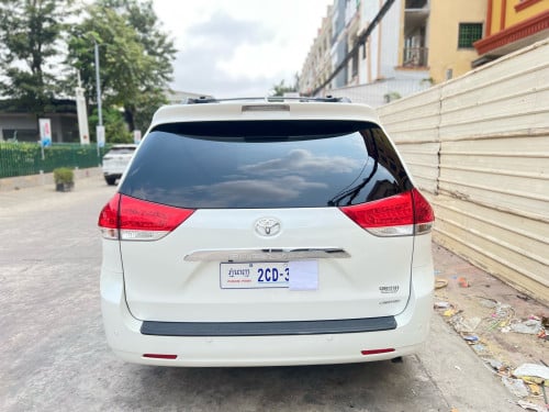 Sienna XLE Fullពេញ 011 ឡានស្អាតម្ចាស់ដើម