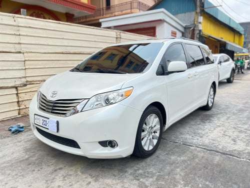 Sienna XLE Fullពេញ 011 ឡានស្អាតម្ចាស់ដើម
