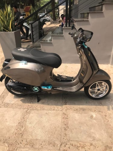 Vespa sprint special